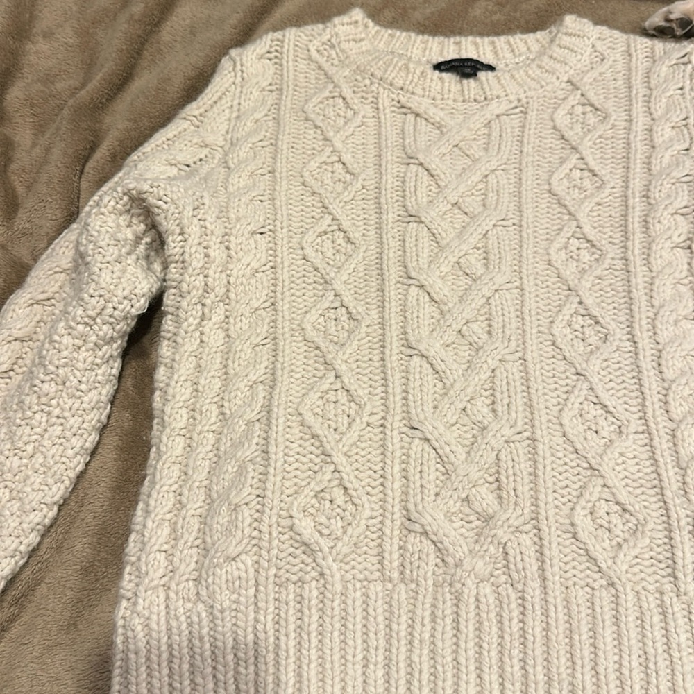 Banana Republic wool cable knit. XS